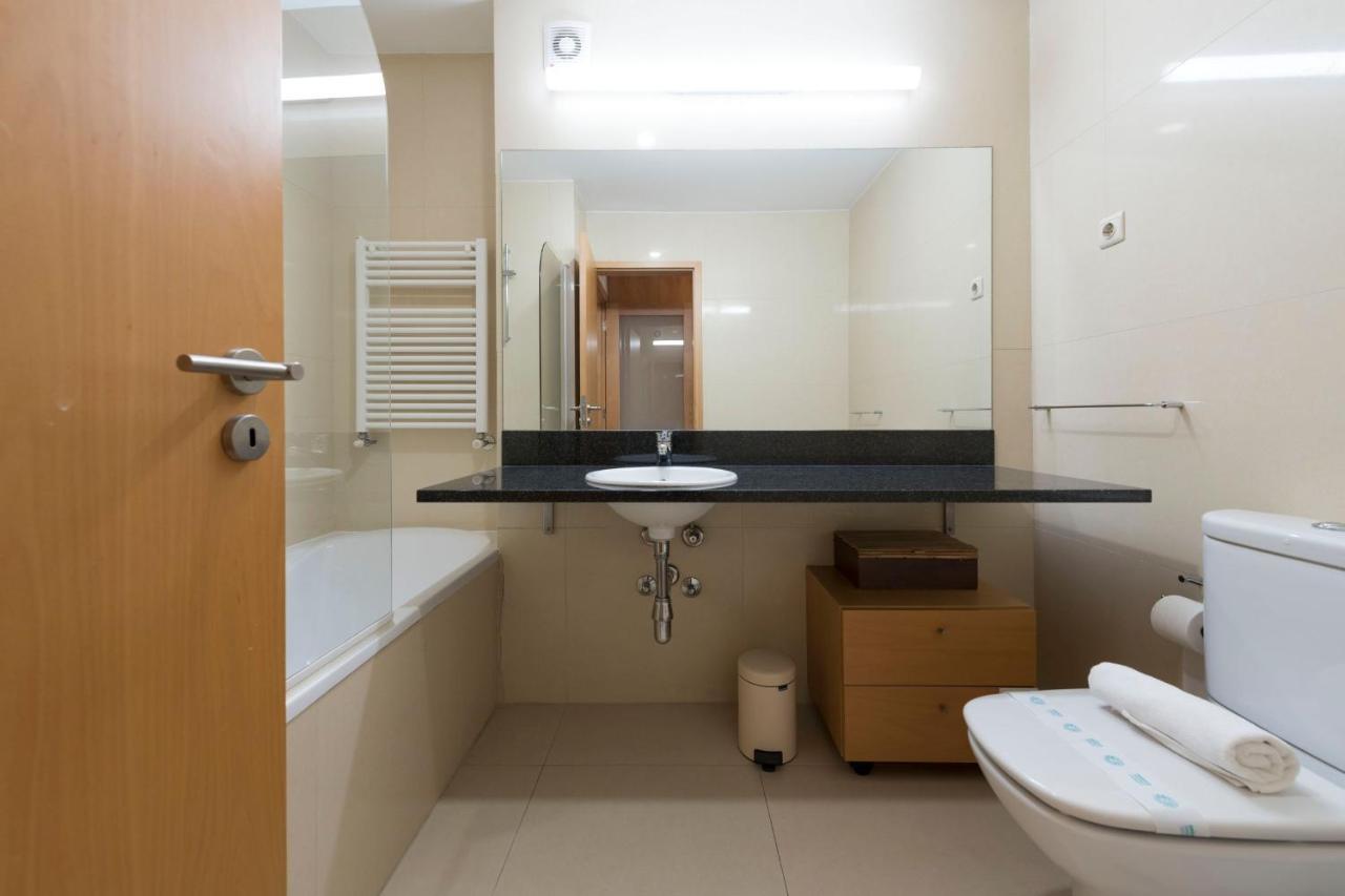 Lovelystay - Oporto Beach Apartment With 2 Free Parking Spots Matosinhos  Eksteriør billede